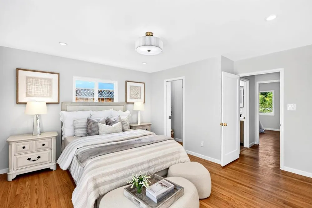 82 Loucks Avenue Los Altos, CA 94022