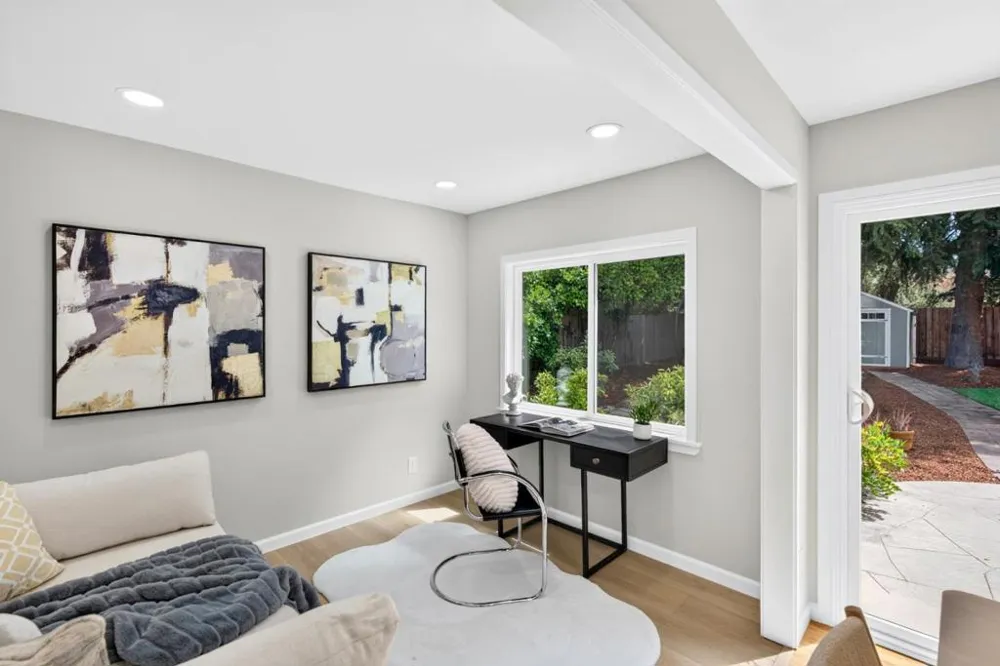 82 Loucks Avenue Los Altos, CA 94022