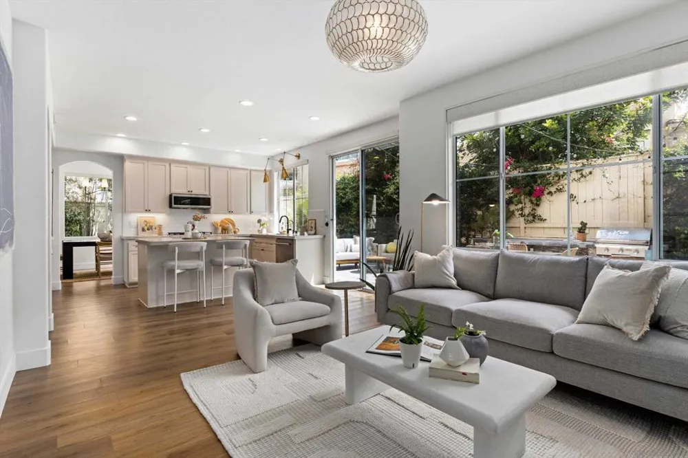 5353 Renaissance Ave San Diego, CA 92122