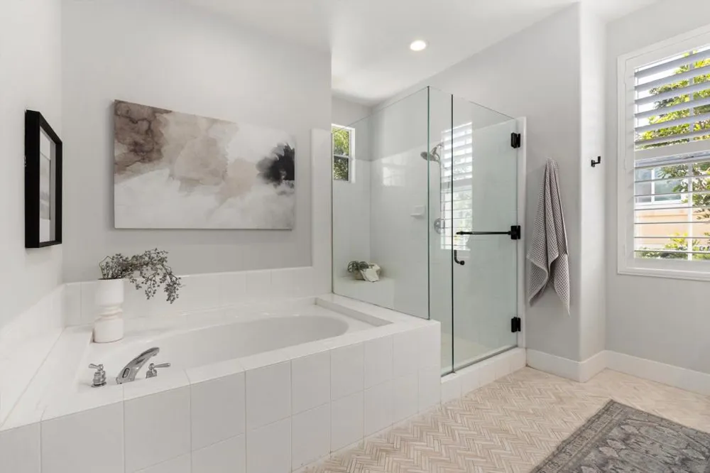 5353 Renaissance Ave San Diego, CA 92122