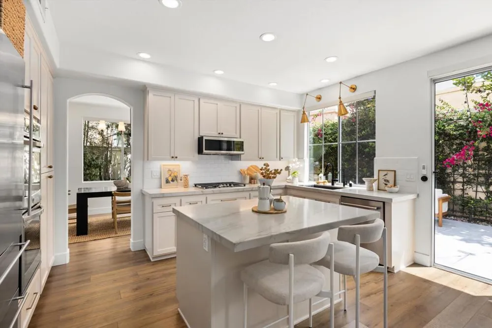 5353 Renaissance Ave San Diego, CA 92122