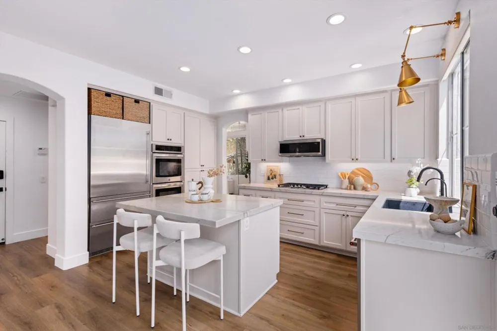 5353 Renaissance Ave San Diego, CA 92122