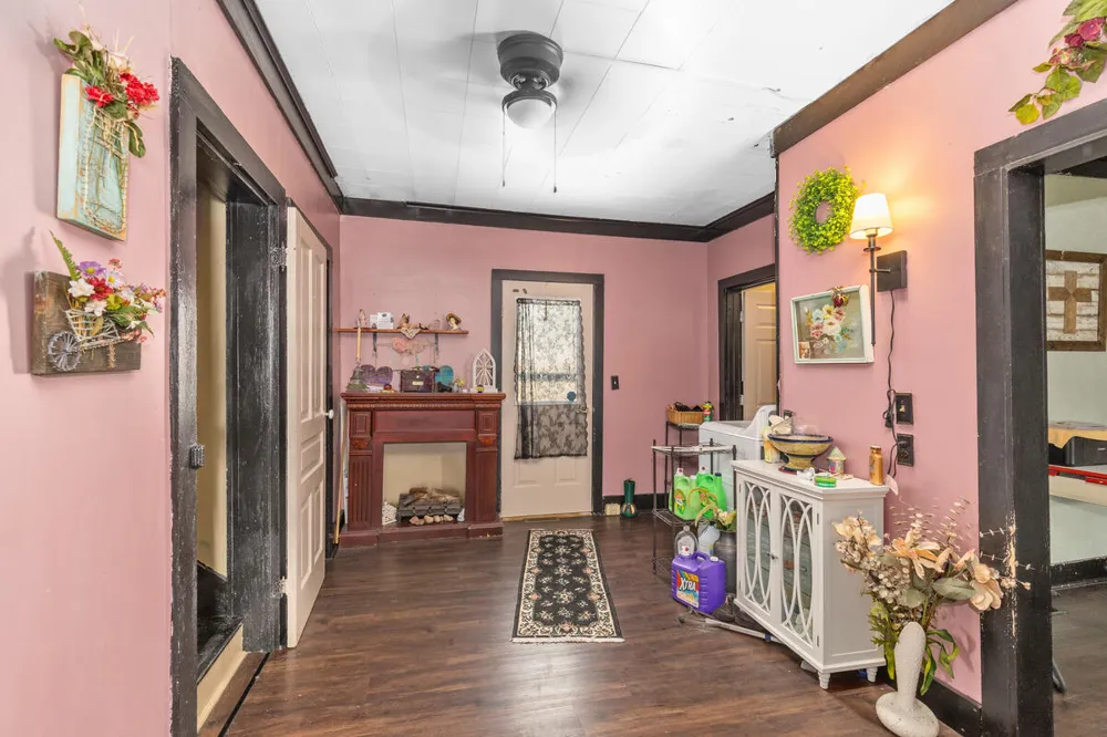 602 Pine Street Evart, MI 49631