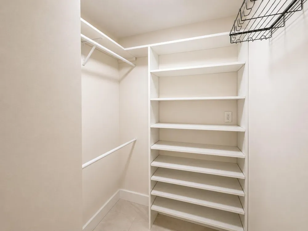 9411 Hollybrook Lake Drive #310 Pembroke Pines, FL 33025