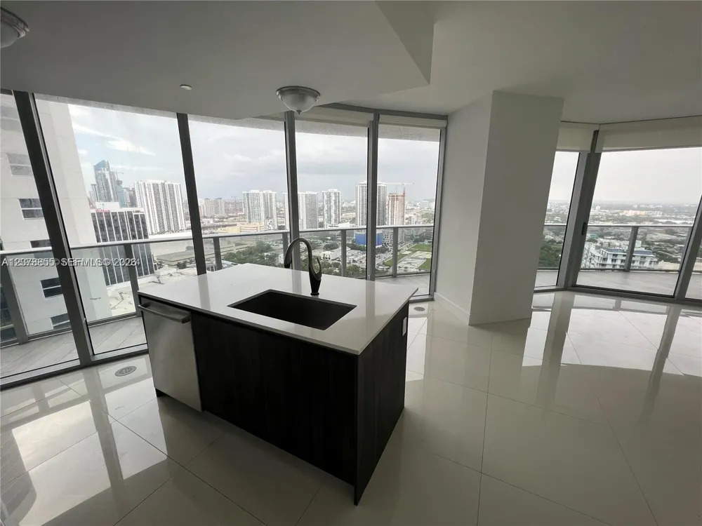 488 NE 18th St #3100 Miami, FL 33132