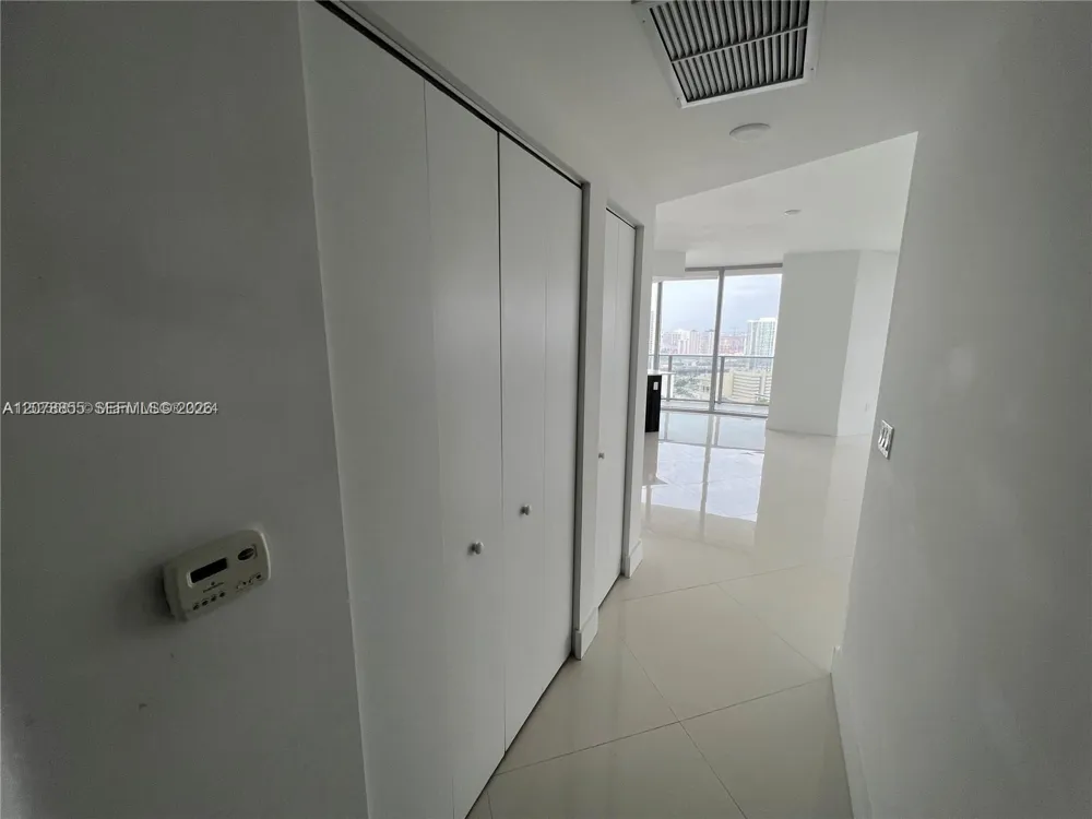 488 NE 18th St #3100 Miami, FL 33132
