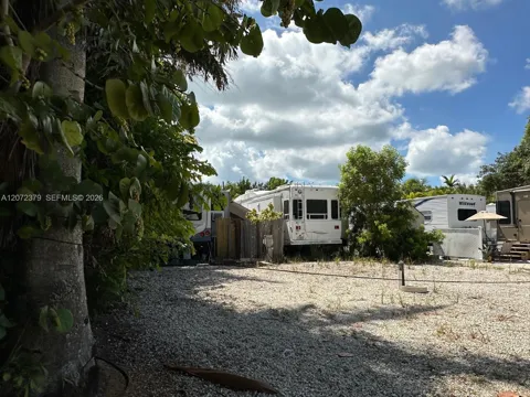 29859 Overseas Hwy #20