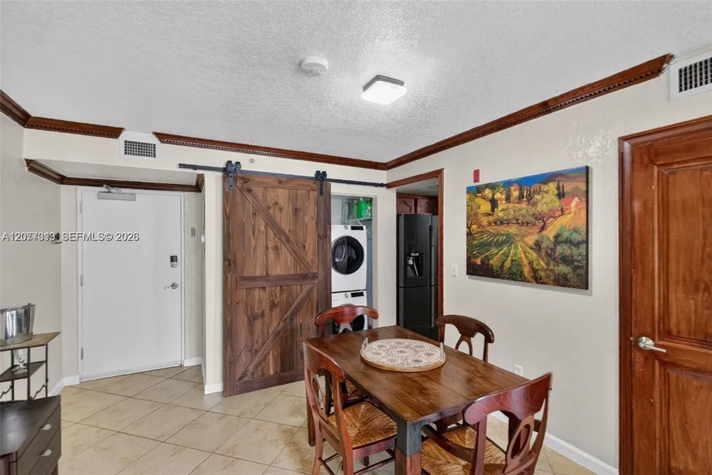 1060 NW 7th St #205 Miami, FL 33136