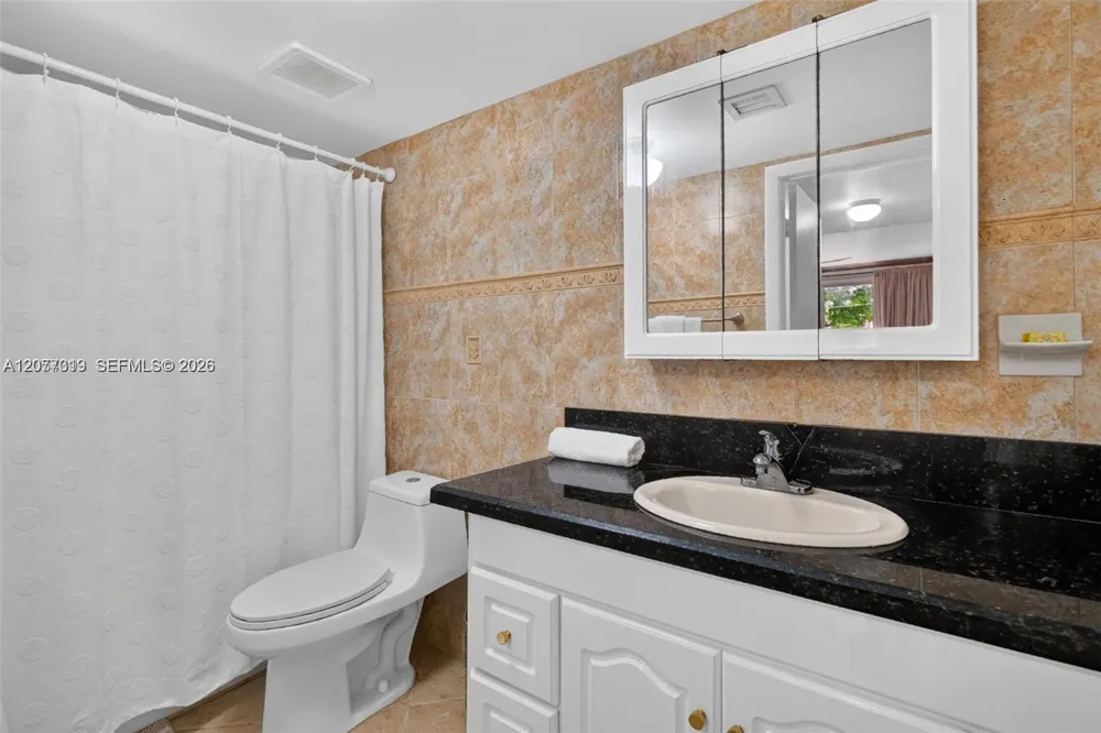 1060 NW 7th St #205 Miami, FL 33136