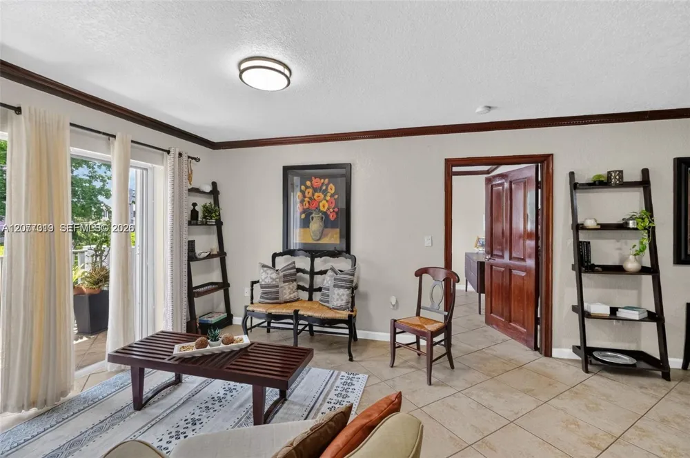 1060 NW 7th St #205 Miami, FL 33136