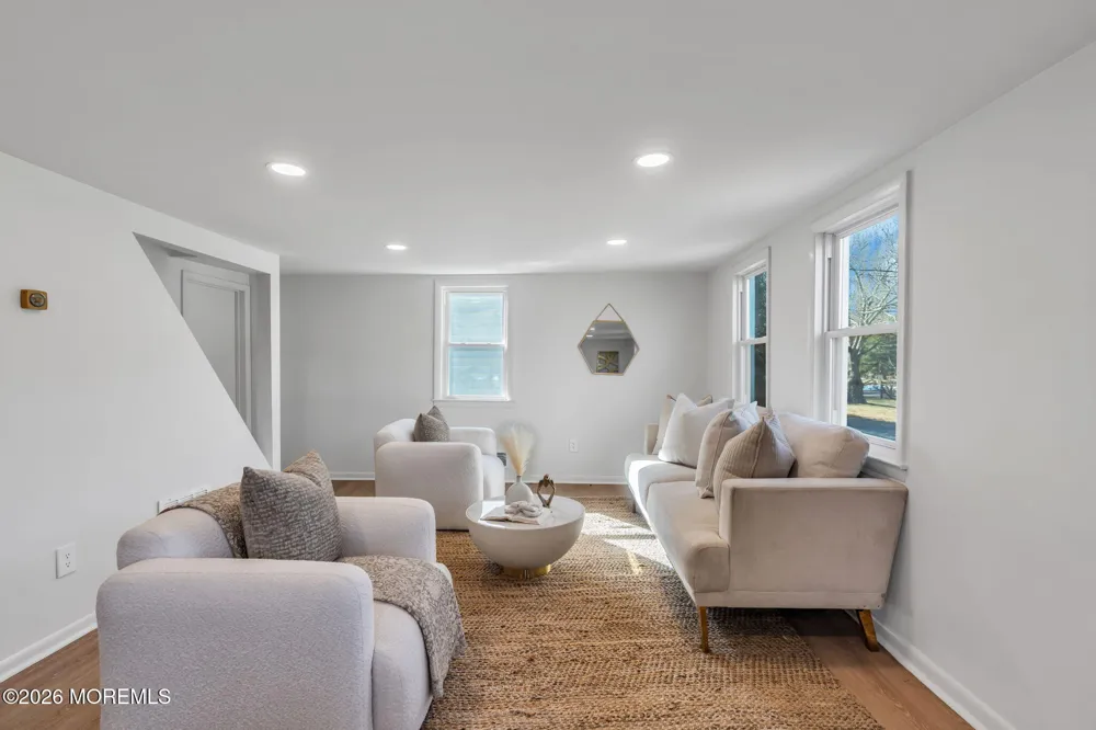 6 Sadie Lane New Egypt, NJ 08533
