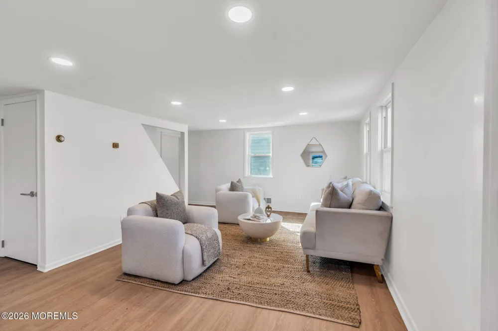 6 Sadie Lane New Egypt, NJ 08533