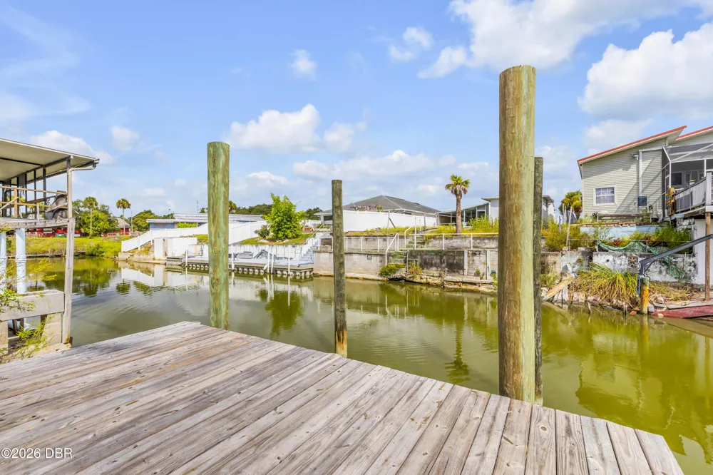 124 Indian Creek Road Oak Hill, FL 32759