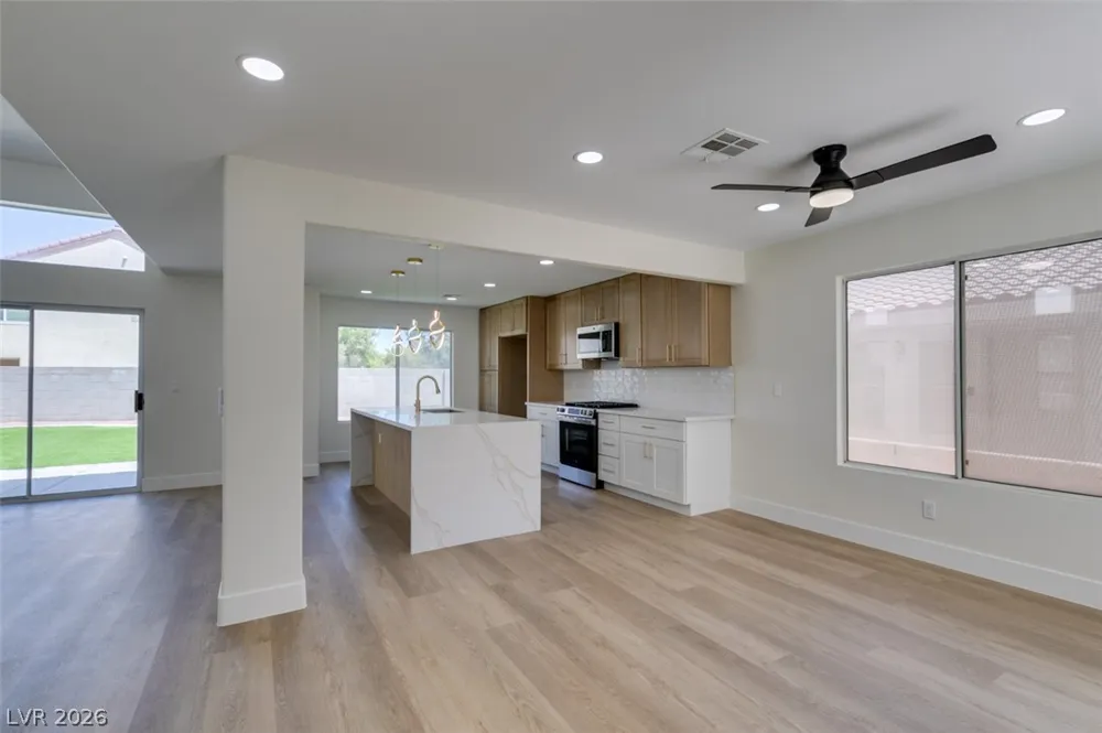 7708 License Street Las Vegas, NV 89131