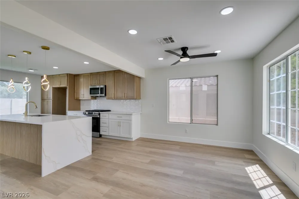 7708 License Street Las Vegas, NV 89131