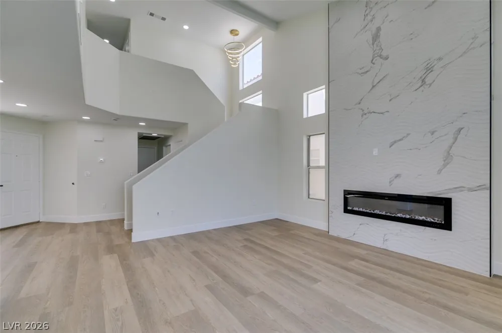 7708 License Street Las Vegas, NV 89131