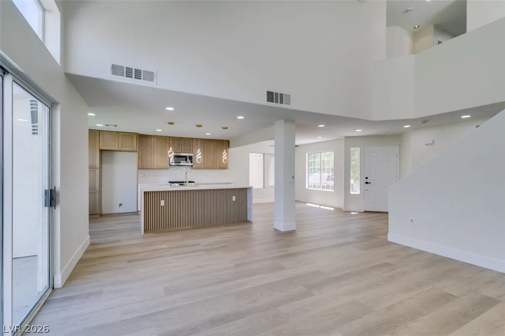 7708 License Street Las Vegas, NV 89131