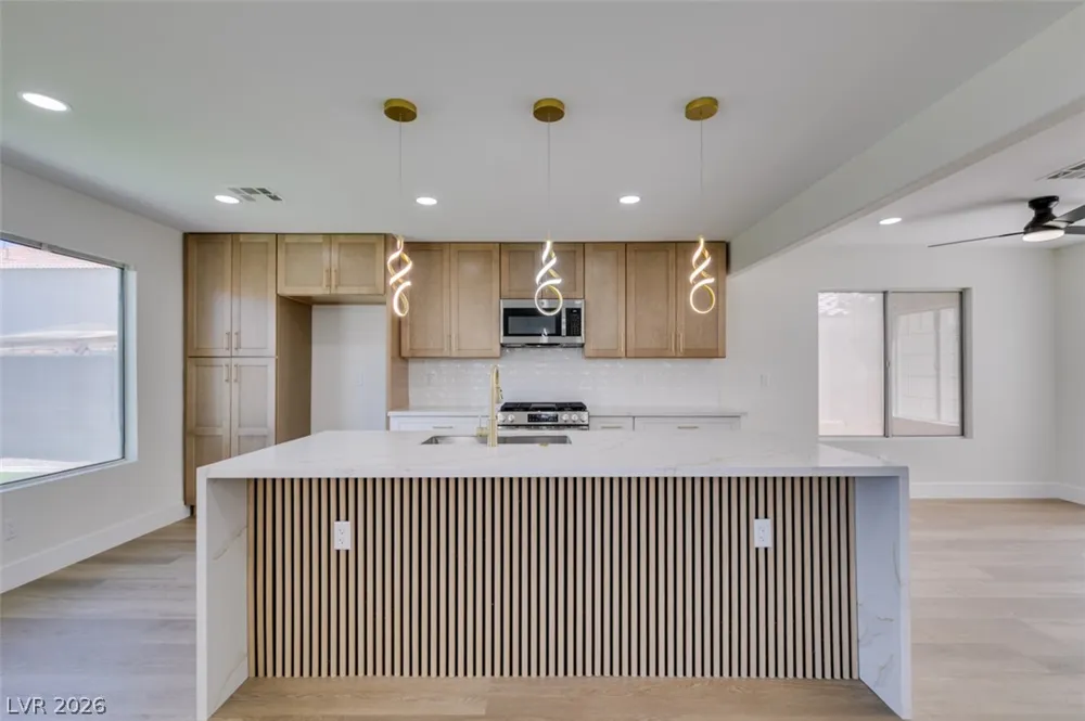 7708 License Street Las Vegas, NV 89131
