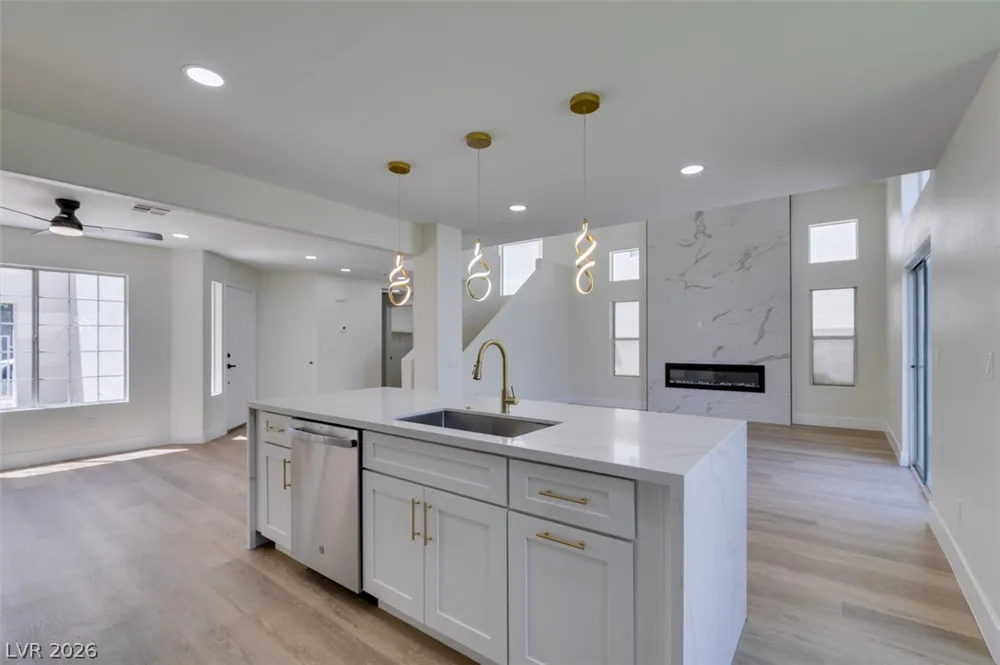 7708 License Street Las Vegas, NV 89131