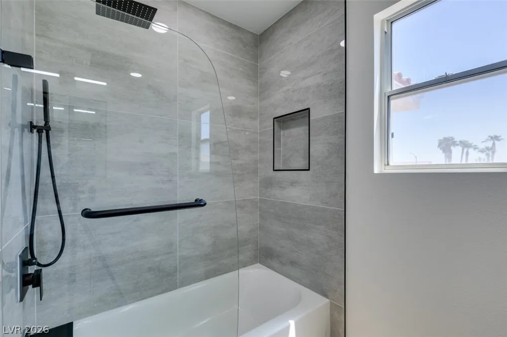 7708 License Street Las Vegas, NV 89131