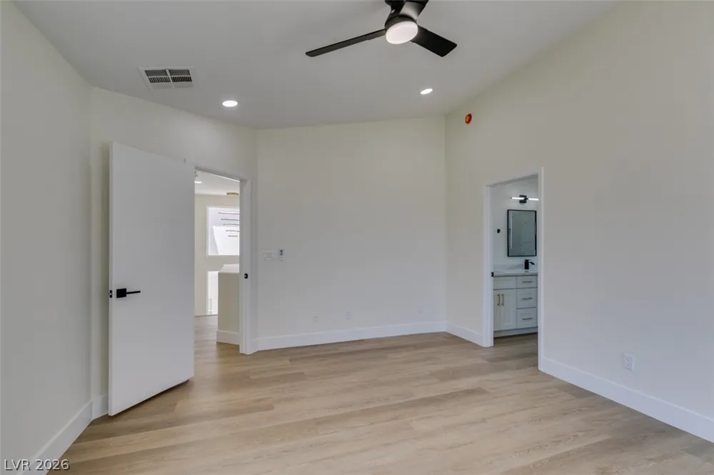 7708 License Street Las Vegas, NV 89131