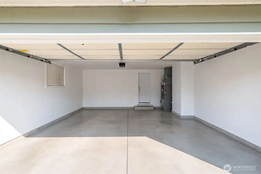 1206 S Walnut St Burlington, WA 98233