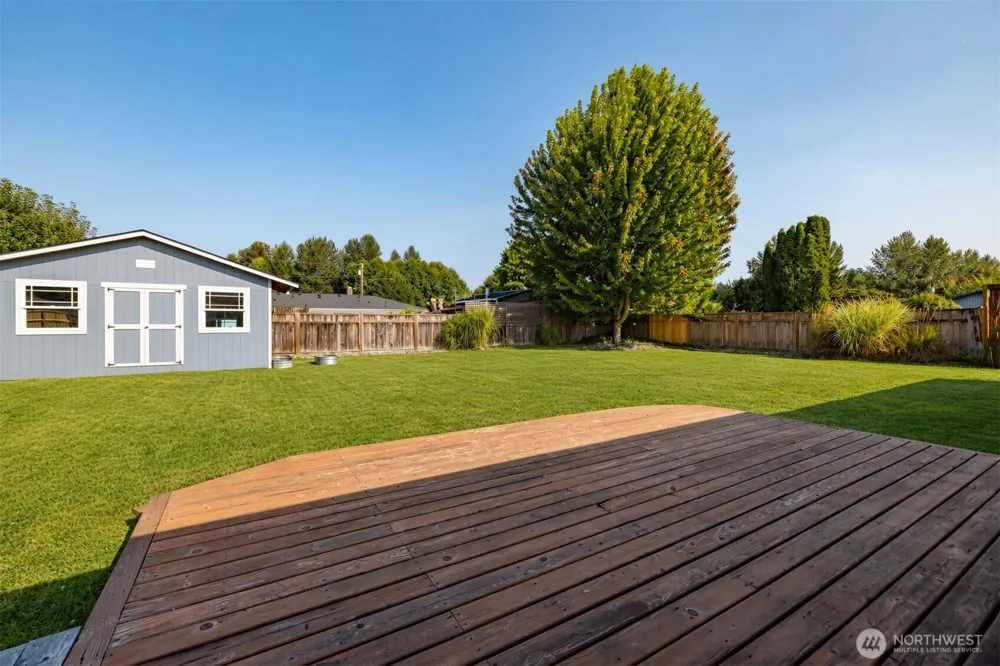 1206 S Walnut St Burlington, WA 98233