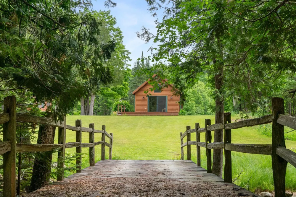 1133 W Thumb Lake Road Corwith Township, MI 49795