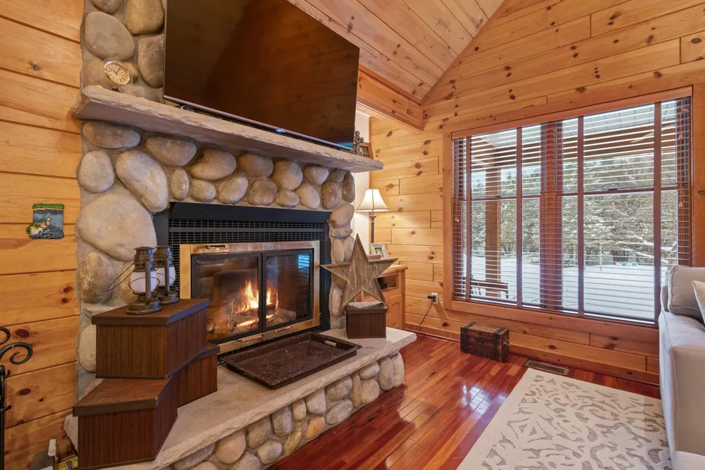 1133 W Thumb Lake Road Corwith Township, MI 49795
