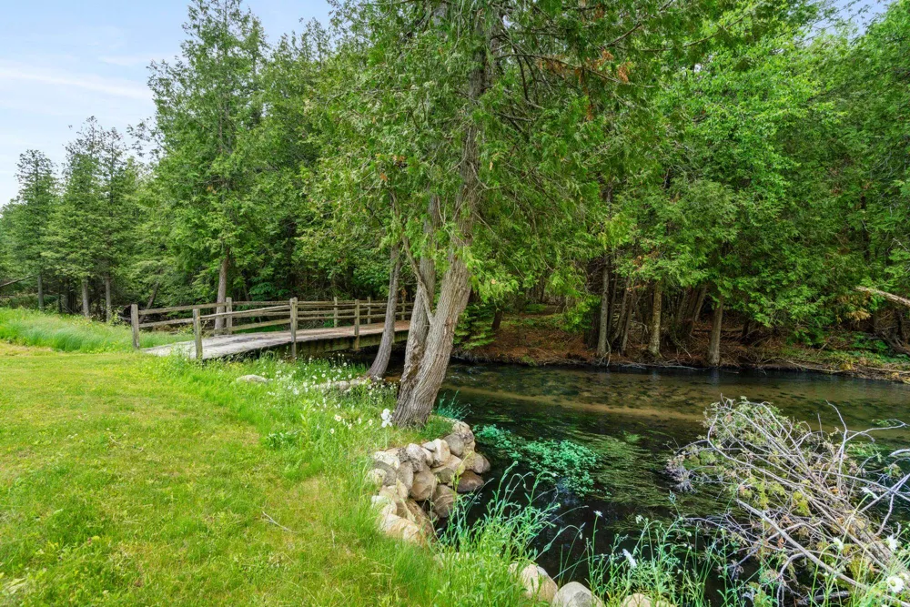 1133 W Thumb Lake Road Corwith Township, MI 49795