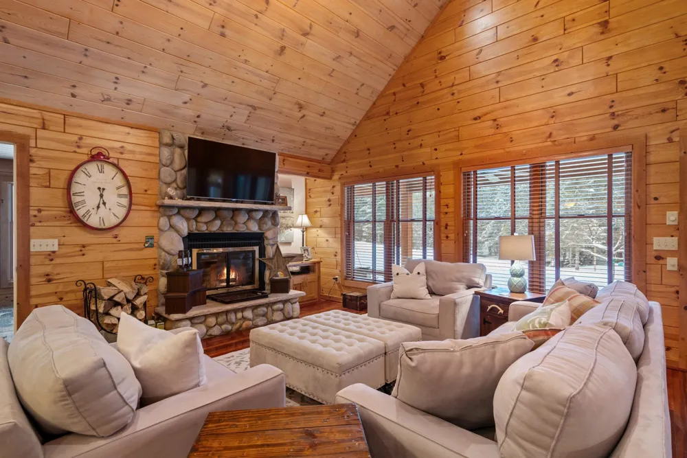 1133 W Thumb Lake Road Corwith Township, MI 49795