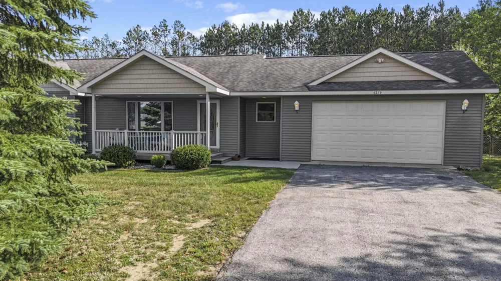 6279 Jeffrey Place Green Lake Township, MI 49637