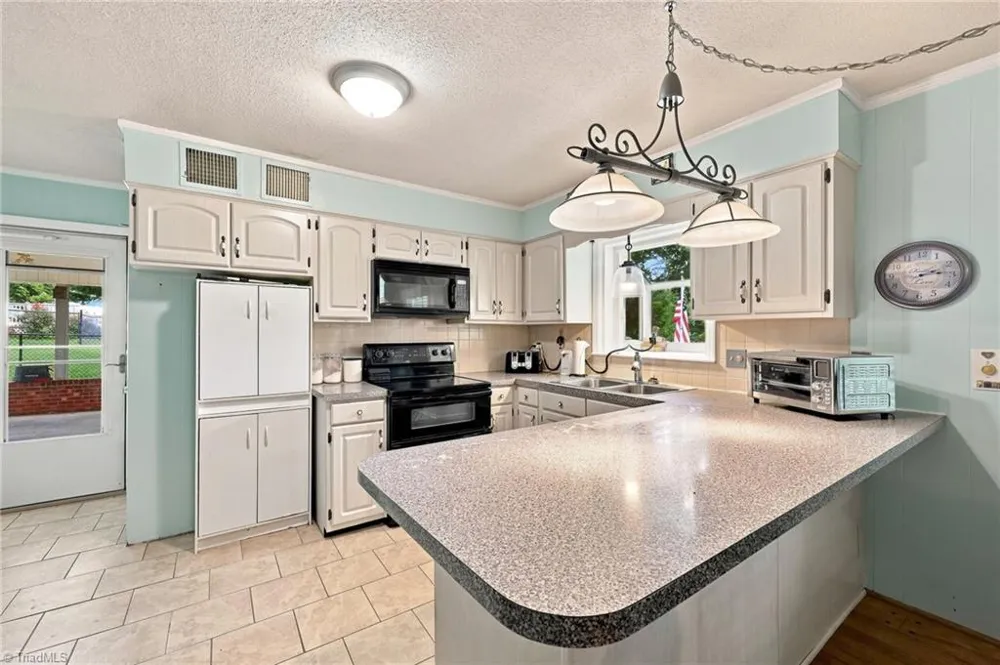 511 Croydon Lane Winston-Salem, NC 27107