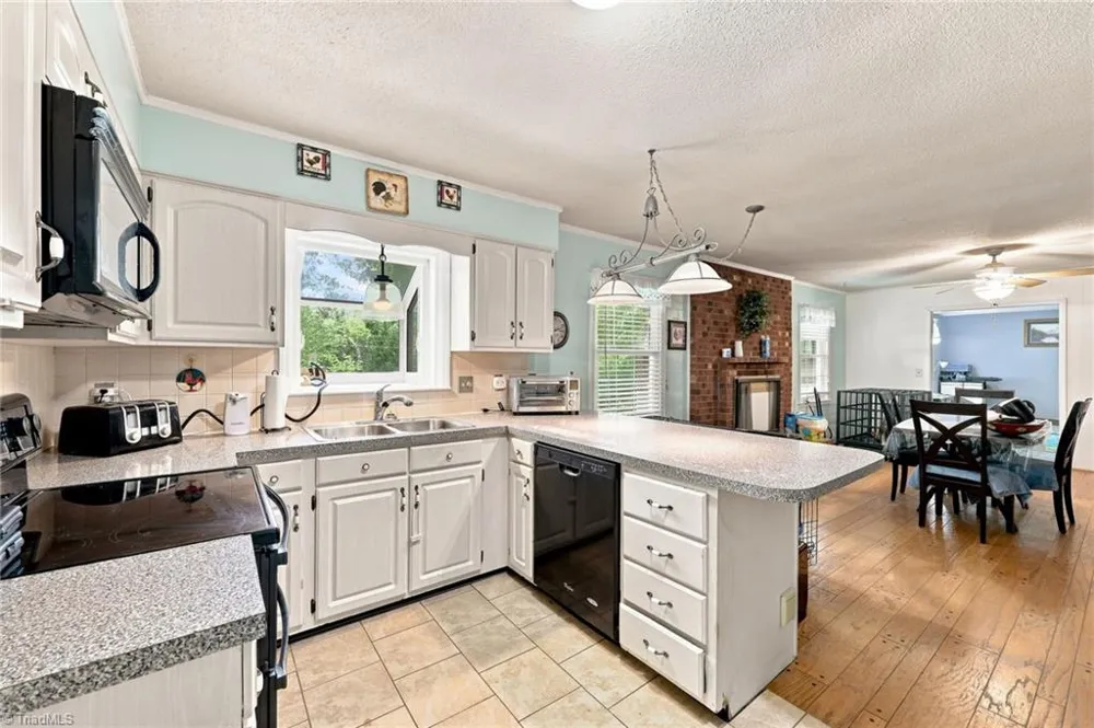511 Croydon Lane Winston-Salem, NC 27107