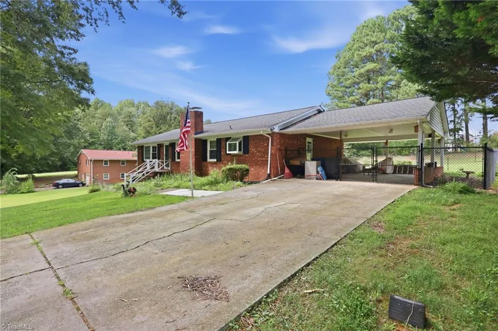 511 Croydon Lane Winston-Salem, NC 27107