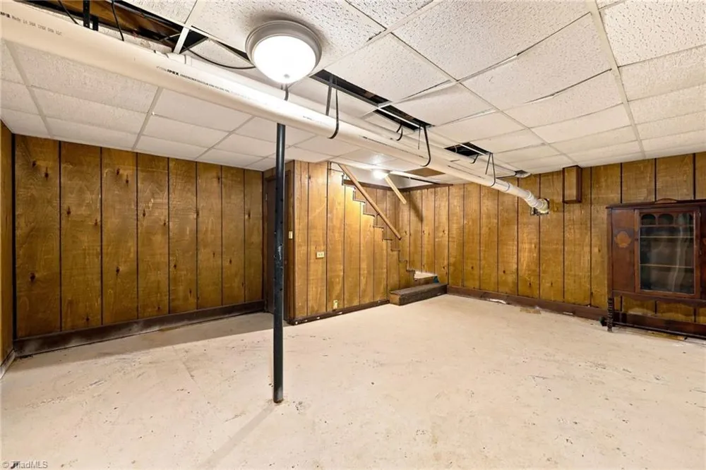 511 Croydon Lane Winston-Salem, NC 27107
