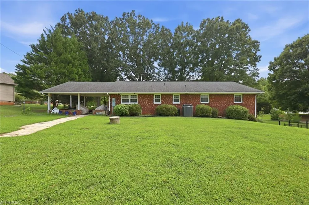 511 Croydon Lane Winston-Salem, NC 27107