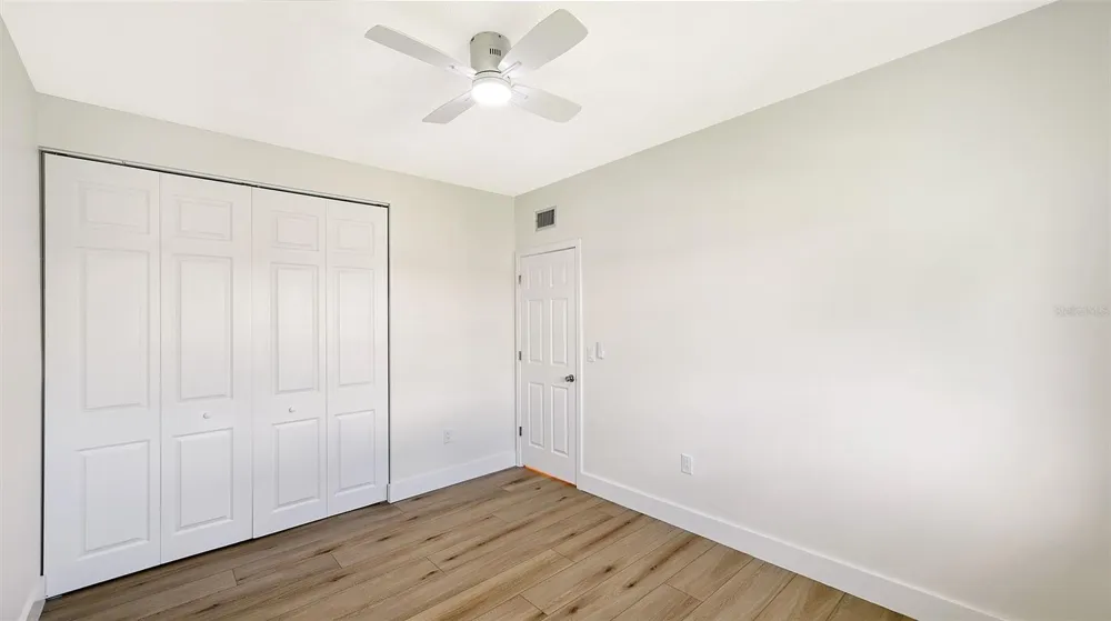 5911 TIDEWOOD AVENUE #3 Sarasota, FL 34231