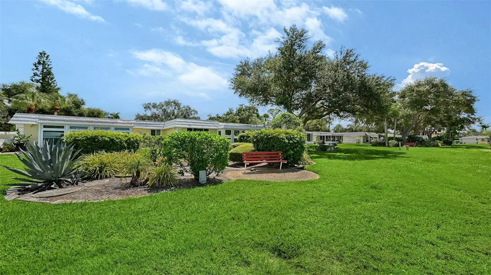 5911 TIDEWOOD AVENUE #3 Sarasota, FL 34231