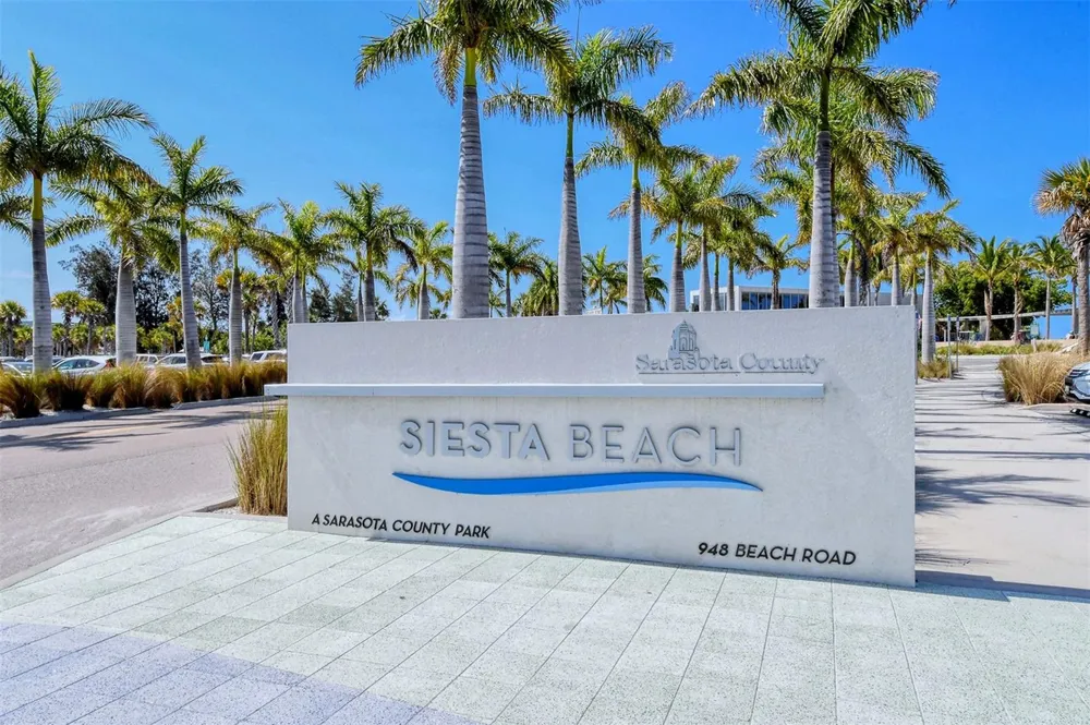 5911 TIDEWOOD AVENUE #3 Sarasota, FL 34231