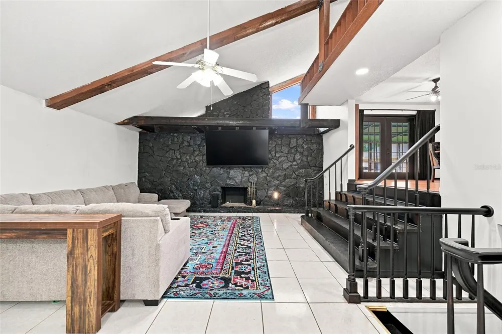 28850 LINDENHURST DRIVE Wesley Chapel, FL 33544
