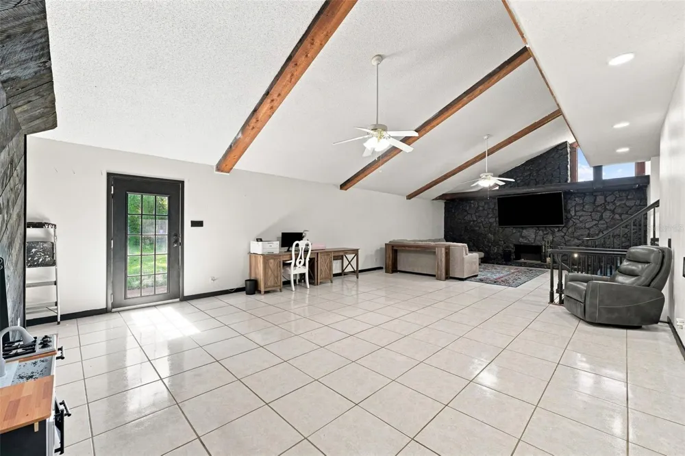 28850 LINDENHURST DRIVE Wesley Chapel, FL 33544