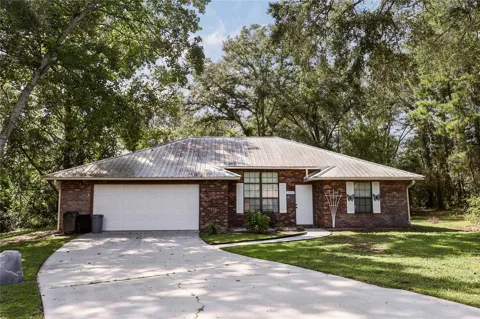 144 SW ENCHANTED COURT