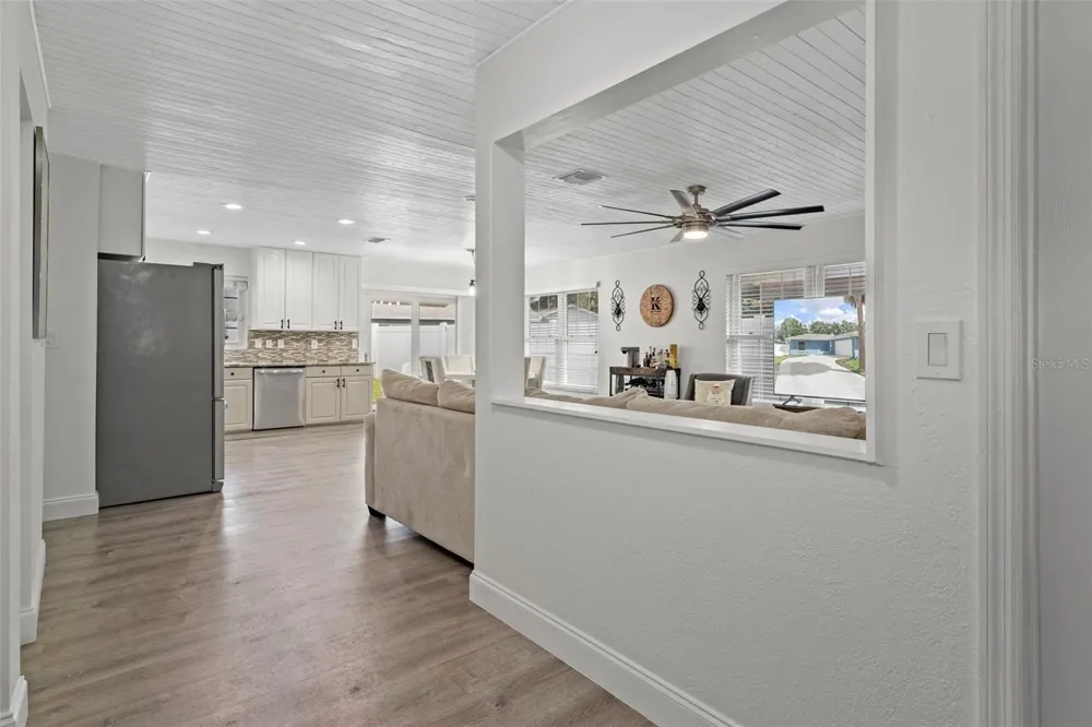 6917 DUNNETT AVENUE St Petersburg, FL 33709