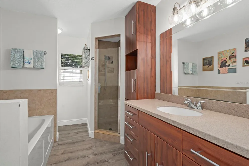 6917 DUNNETT AVENUE St Petersburg, FL 33709