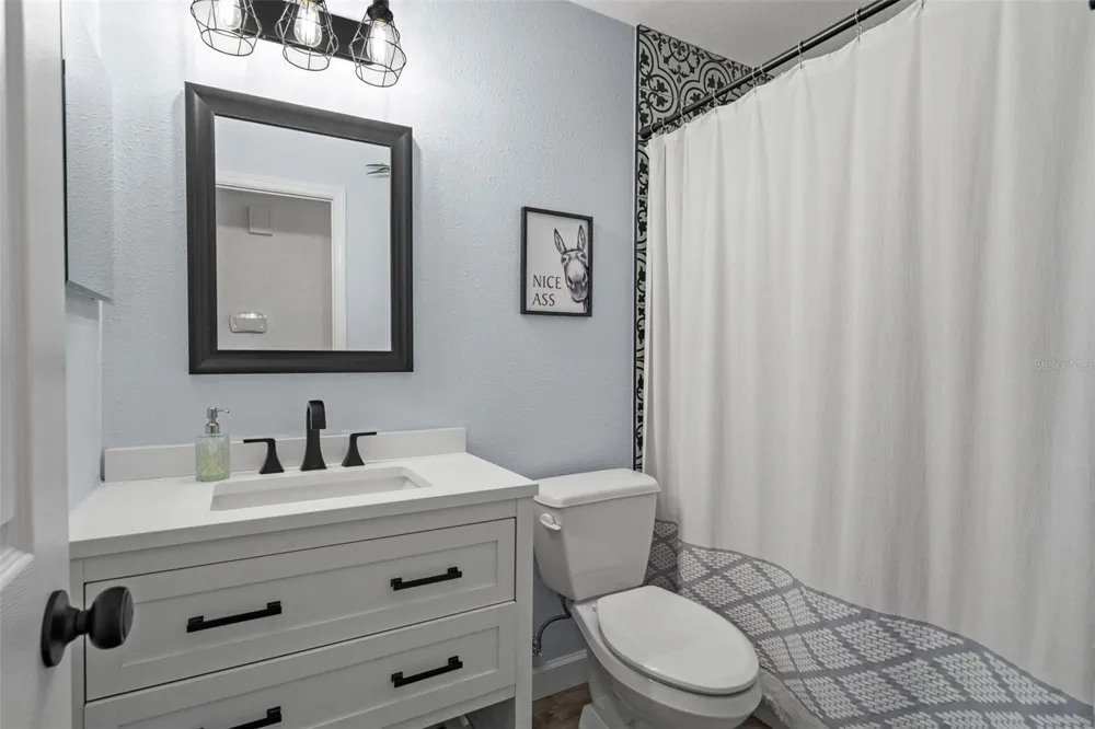 6917 DUNNETT AVENUE St Petersburg, FL 33709