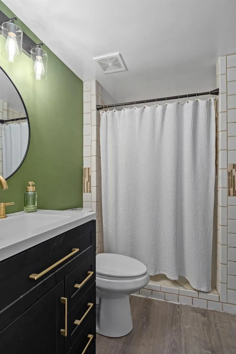 6917 DUNNETT AVENUE St Petersburg, FL 33709