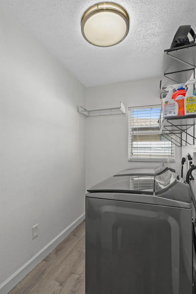 6917 DUNNETT AVENUE St Petersburg, FL 33709