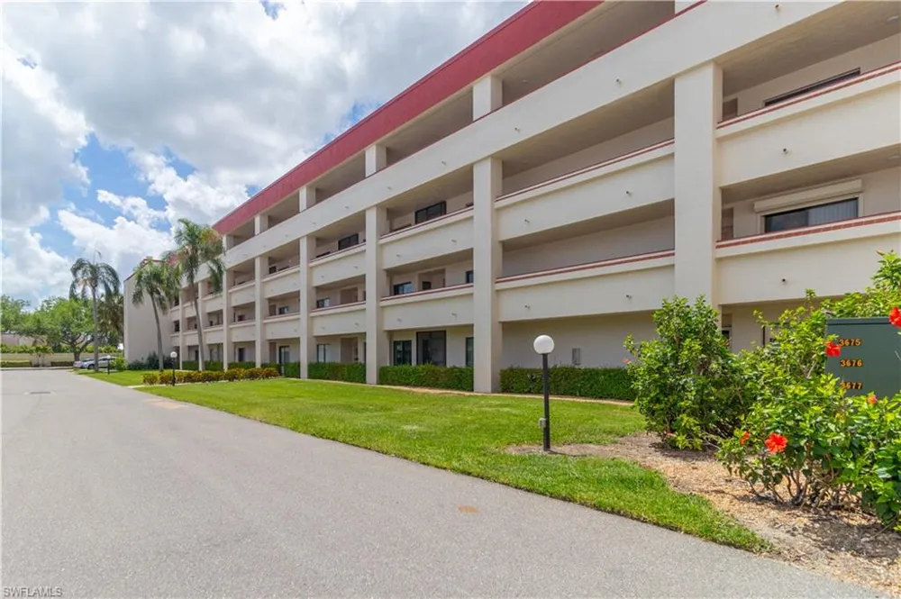1781 Pebble Beach Drive #208 Fort Myers, FL 33907