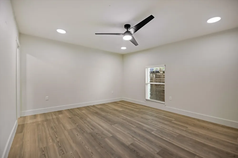 2406 Santa Maria Street Austin, TX 78702
